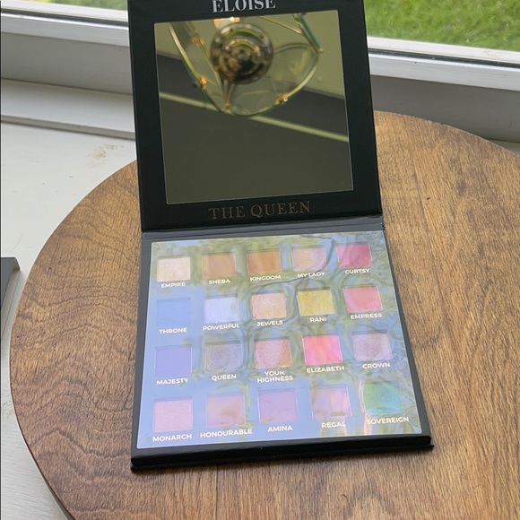 Eyeshadow palette THE QUEEN ELOISE - Picture 3 of 4